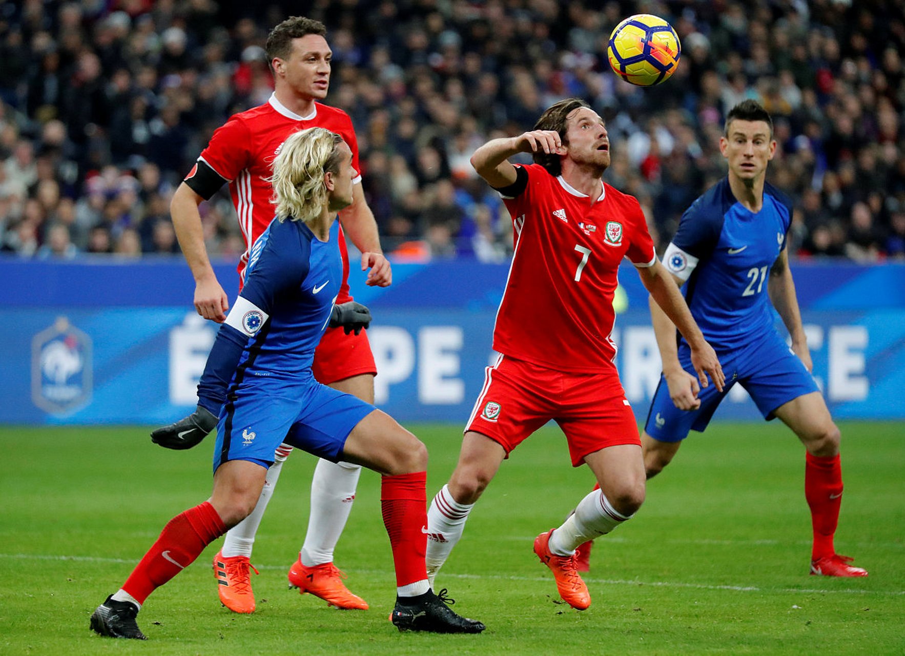 克罗地亚队在欧预赛比赛中苦战取胜 克罗地亚队在欧预赛比赛中苦战取胜