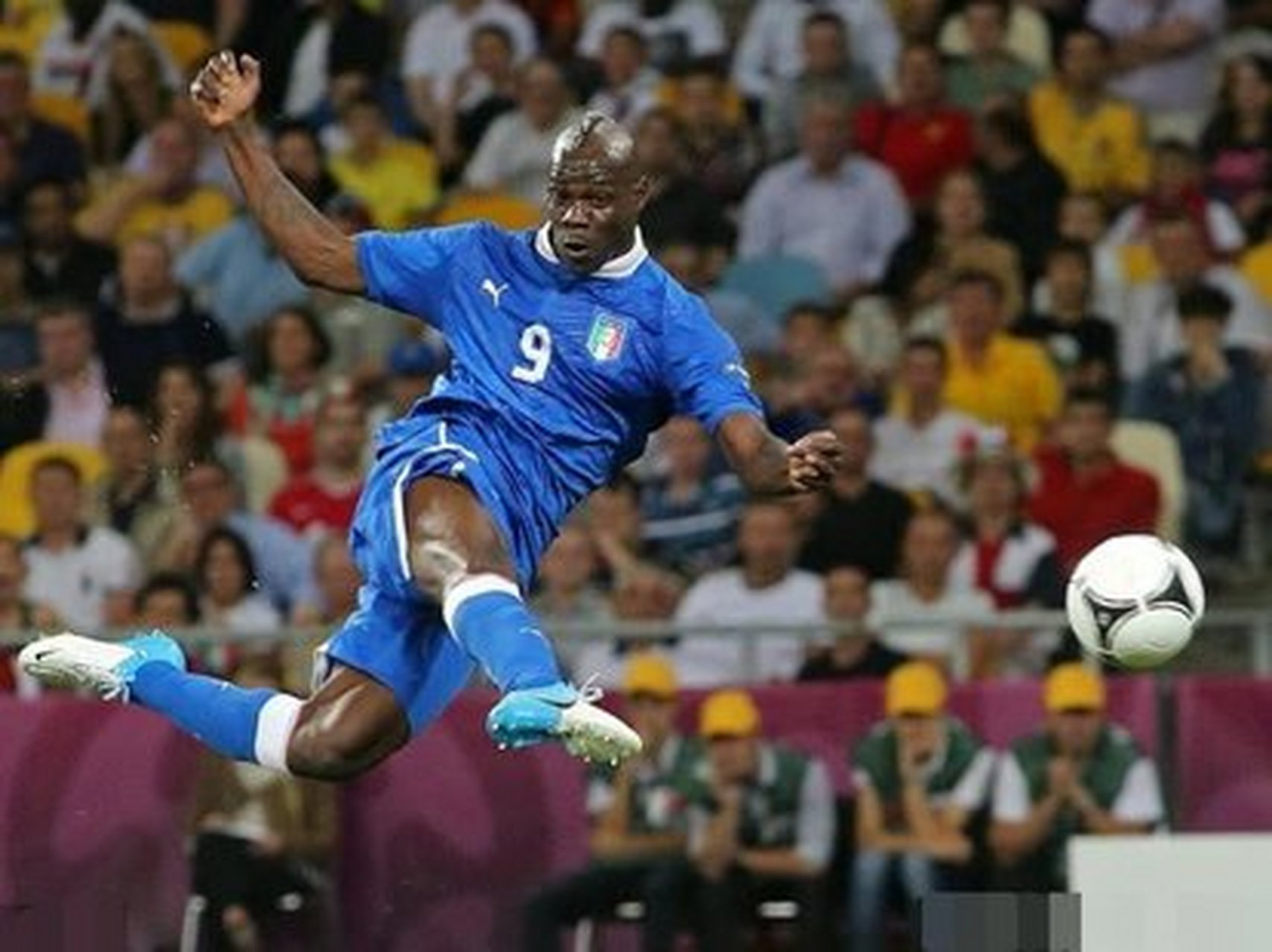 B体育亚洲官网-意大利队在比赛中获得亚军建树，实现突破的简单介绍