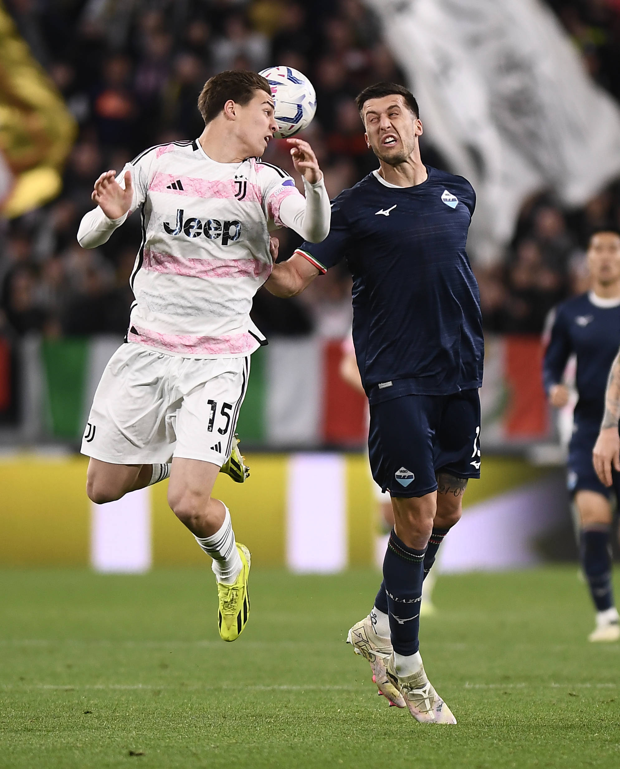 尤文图斯继续夺冠征程,领先优势稳固 尤文图斯继续夺冠征程,领先优势稳固