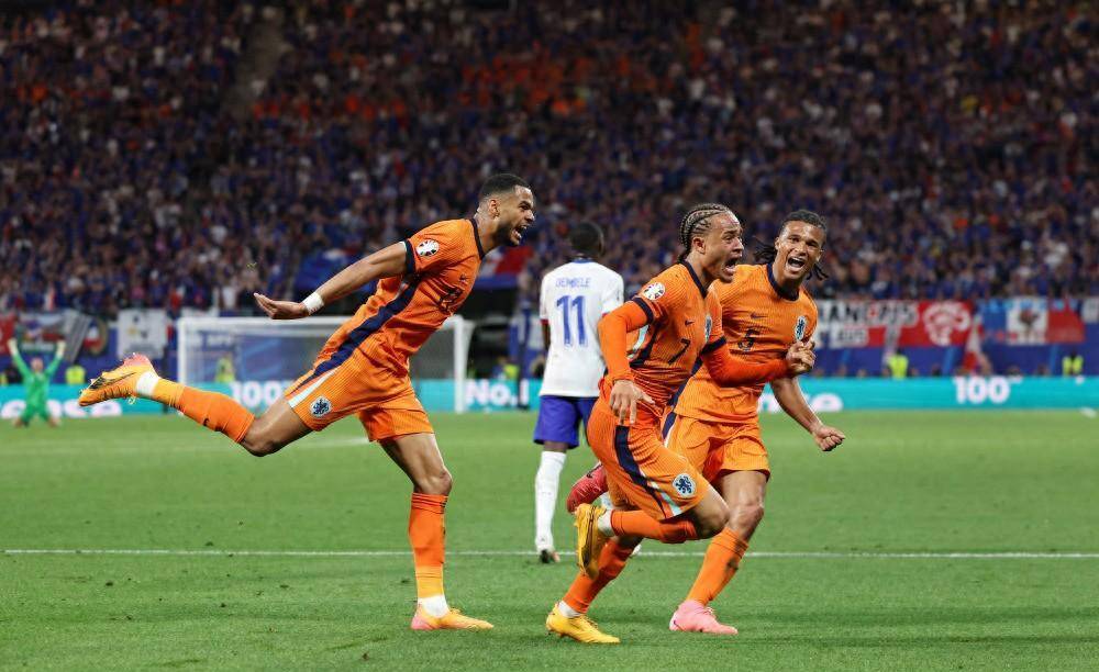 B体育教练-罗马尼亚队赢得积分，实力备受肯定