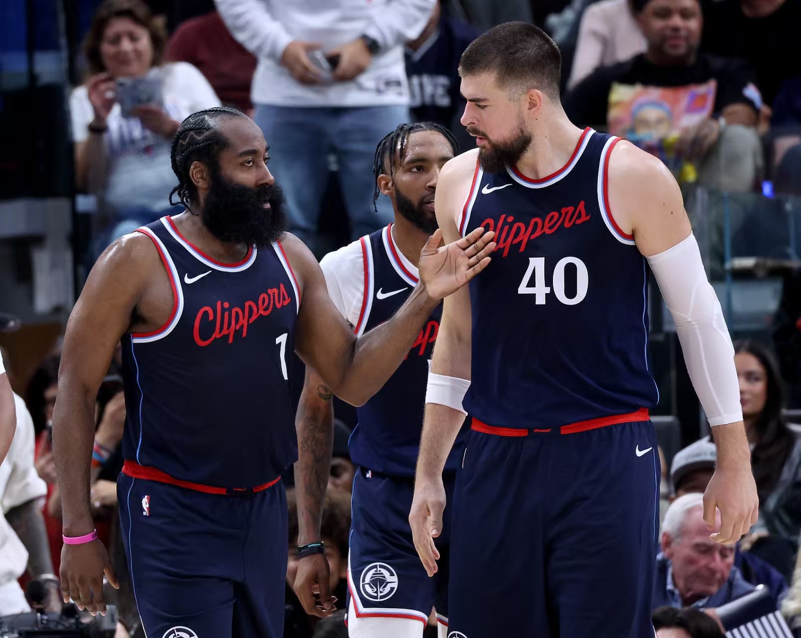 包含快船前锋伦纳德表现火爆有望入选全明星阵容的词条 包含快船前锋伦纳德表现火爆有望入选全明星阵容的词条