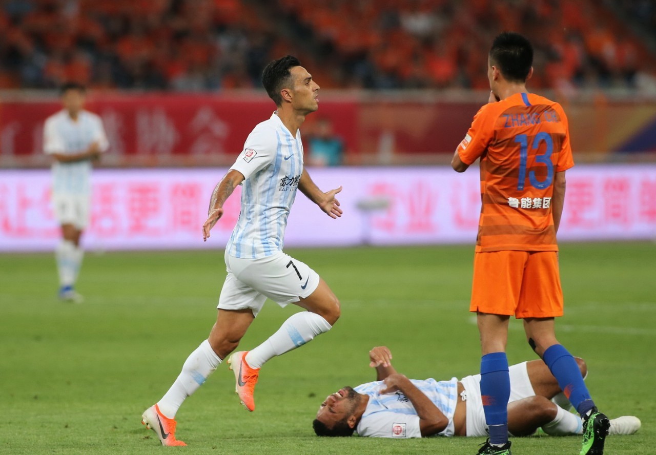 山东鲁能力求胜利,对抗广州富力全力呈现的简单介绍 山东鲁能力求胜利,对抗广州富力全力呈现的简单介绍