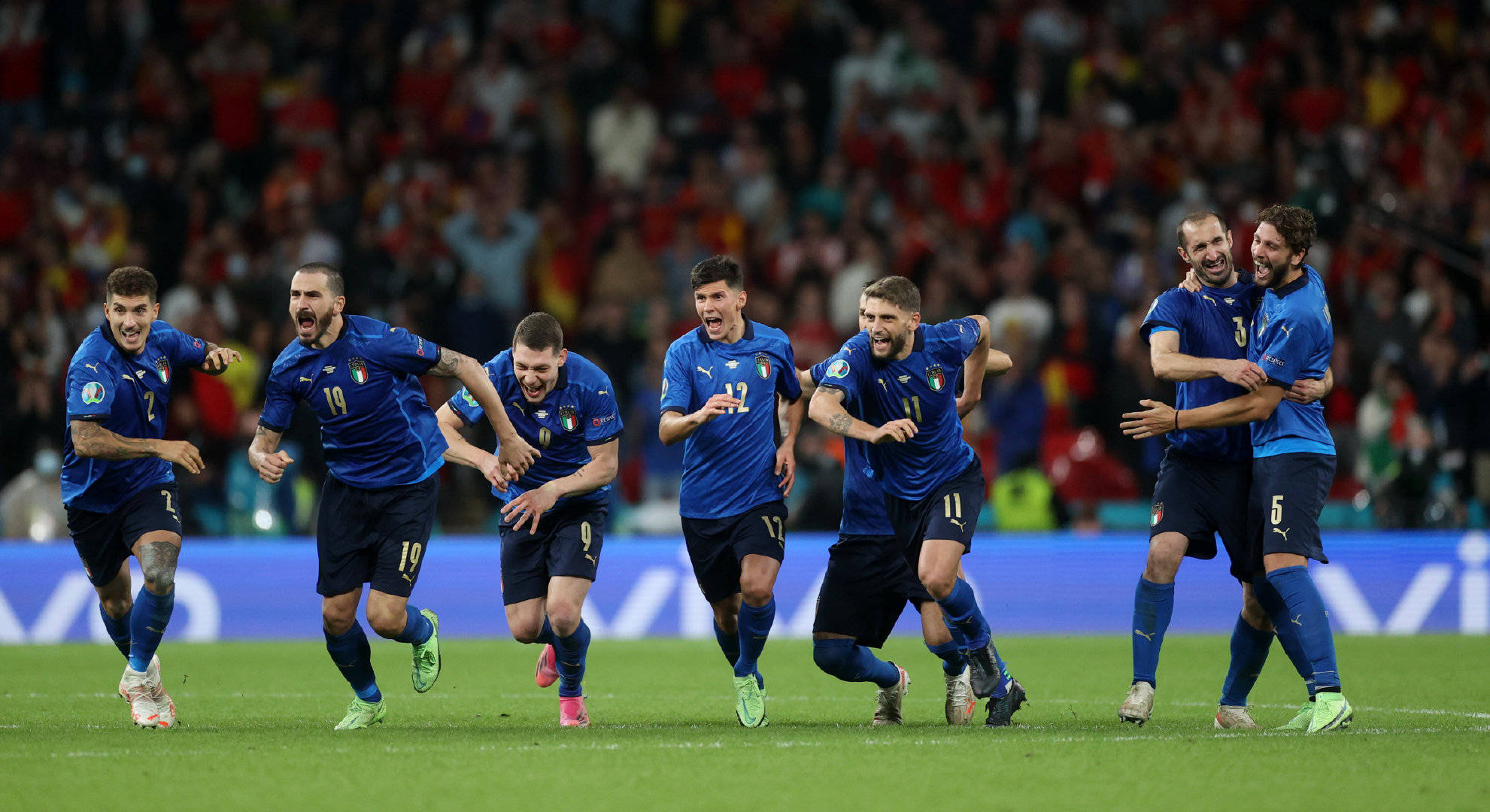 欧洲杯决赛火爆上演，意大利获得胜利夺冠