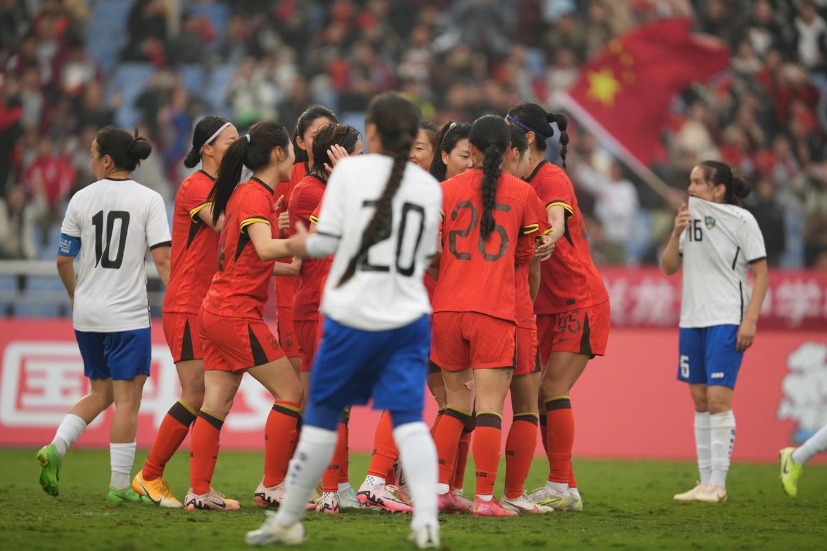 B体育电竞-中国女足表现彰显出色，展现出团队合作力的简单介绍