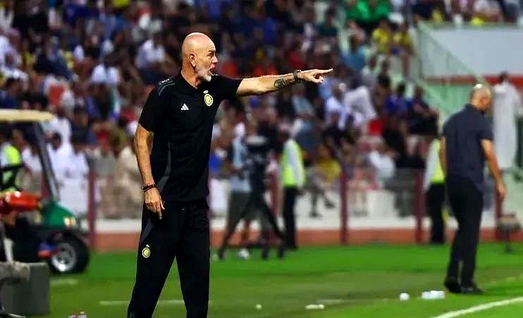 意大利主教练孔蒂因健康问题辞职