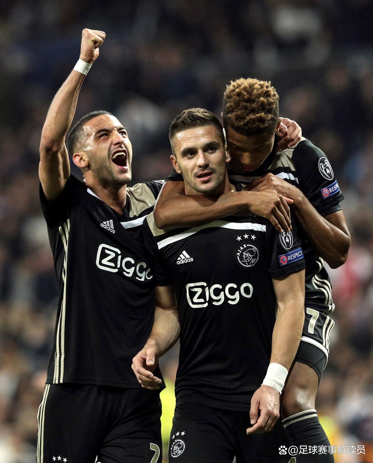 阿贾克斯队员为下一场比赛充分备战 阿贾克斯队员为下一场比赛充分备战