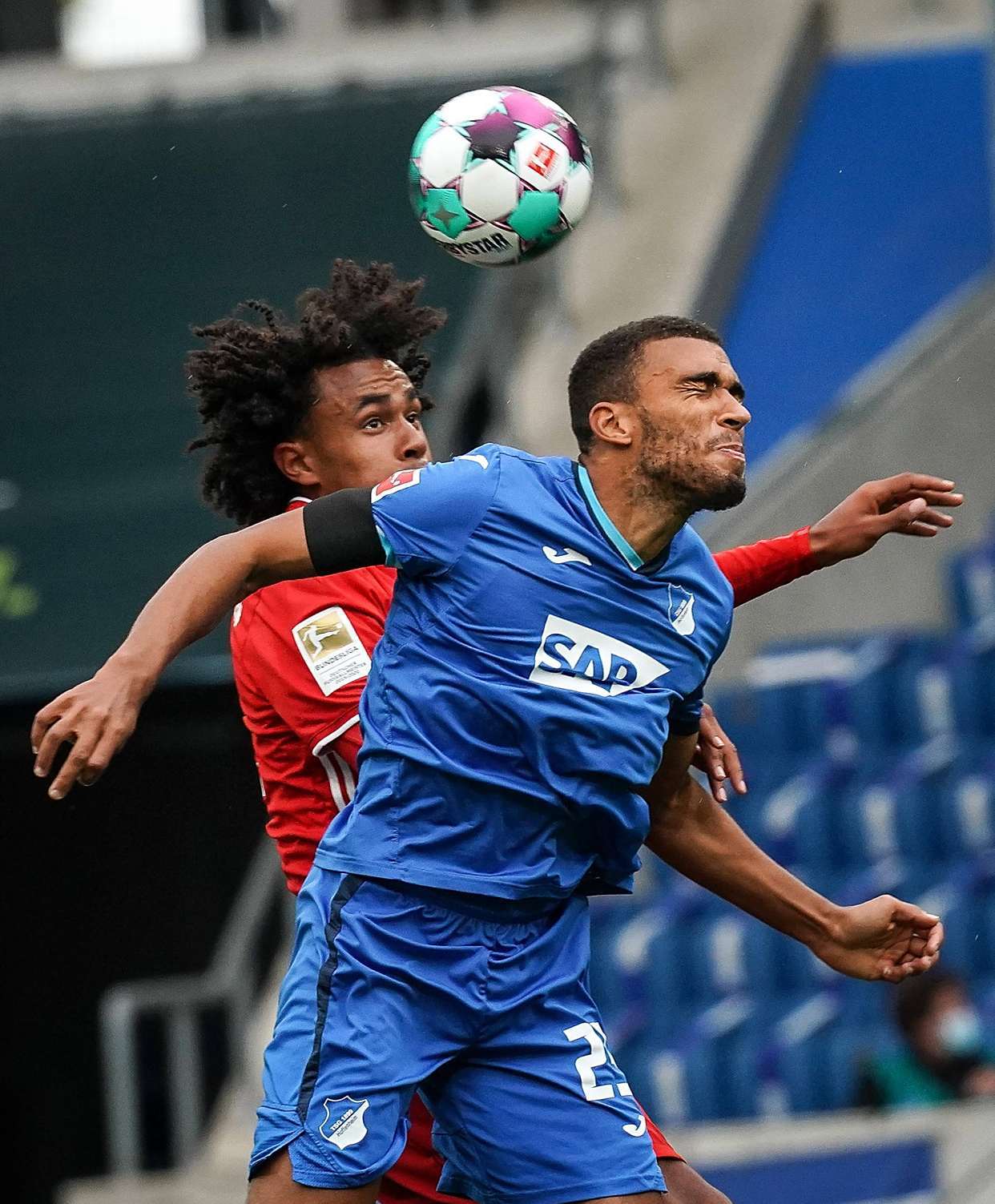 捷克奥门将两传一射，霍芬海姆大胜科隆