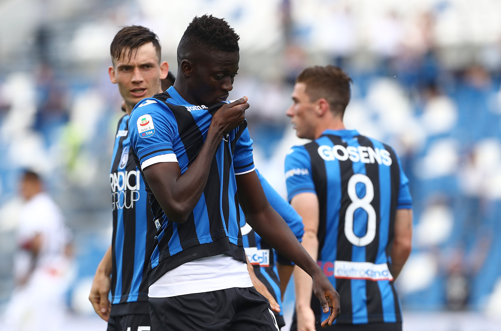 卡利亚里新签约后卫,加强球队整体防守的简单介绍 卡利亚里新签约后卫,加强球队整体防守的简单介绍