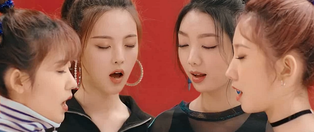 火箭少女组合与球队球员合作MV，引发热议