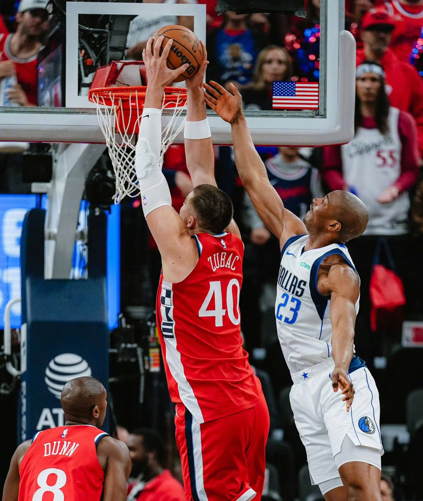 快船主场战胜人，豪取七连胜